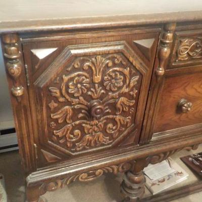 Queen Anne / Victorian Buffet Table.