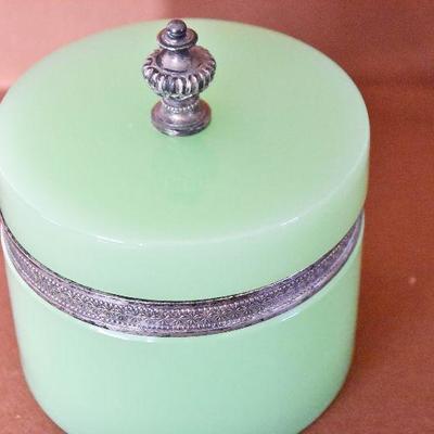 Lot 7: Vintage Italian Murano Green Opaline Glass Round Casket Box