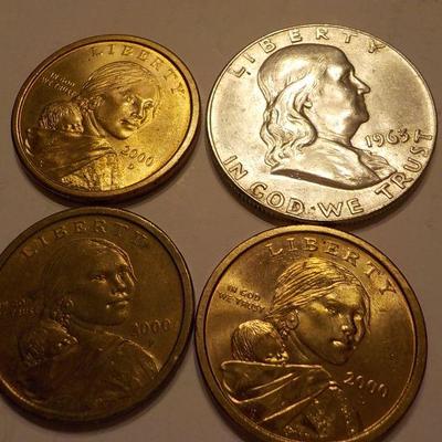 4 coins/ 1- 1963 Benjamin Half dollar, 3 one dollar sacajewa 2000p