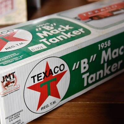 Lot 97: Collection of Texaco Die Cast Tanker Banks #3