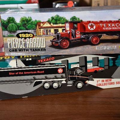 Lot 98: Collection of Texaco Die Cast Tanker Banks #4