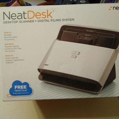 Neat Desk