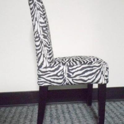 Lot 165 - Zebra Pattern Upholstered Youth Childs Chair 