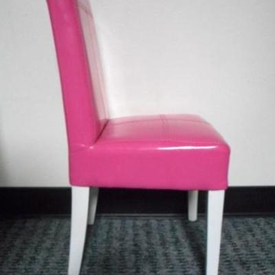 Lot 168 - Childs Hot Pink Patent Leather Chair 