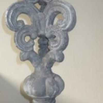 Lot 177 - 6' 10'' Grecian Art Sculpture