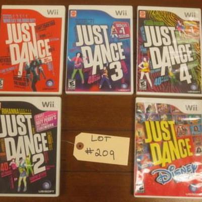 Lot 209 - Five Piece JUST DANCE Nintendo Wii Game Lot 