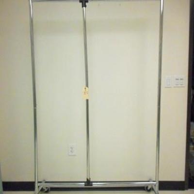 Lot 507 - Expandable Rolling Clothes Rack