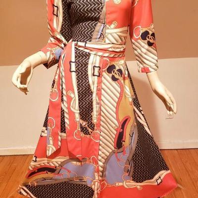 Scarf Multicolor printed dress Tie waist button front