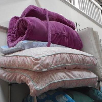 Lot 252 - Large lot of Quality Pillows, Some Feather