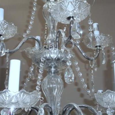 Lot 640 - Chandelier - approx 32''