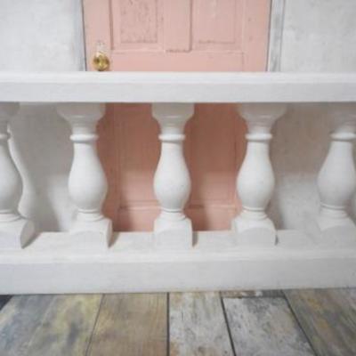 Lot 648 - Stage Prop White Banister Railing Section 