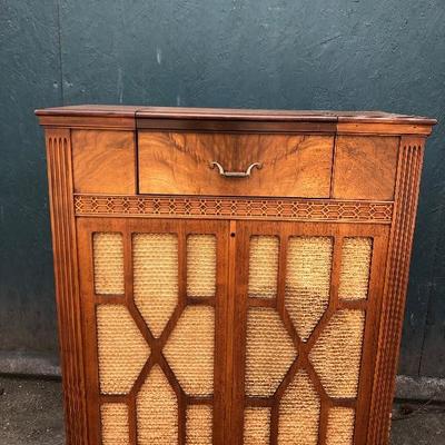#10 - Philco Radio