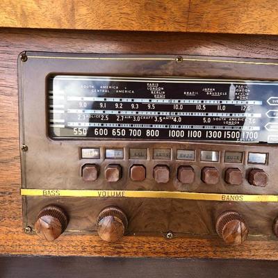 #10 - Philco Radio