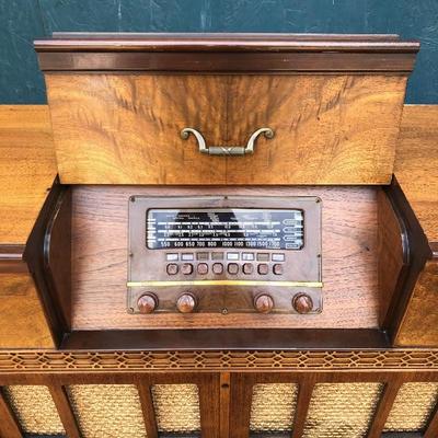 #10 - Philco Radio