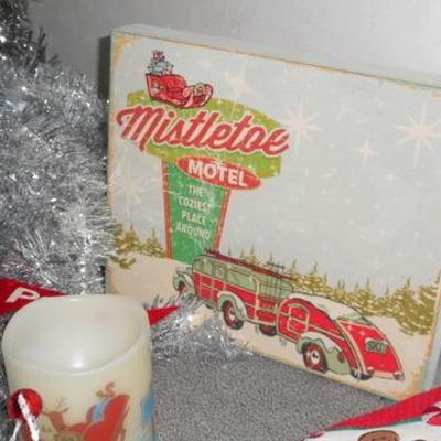 Lot 653 - Mixed Christmas Winter Themed Lot 