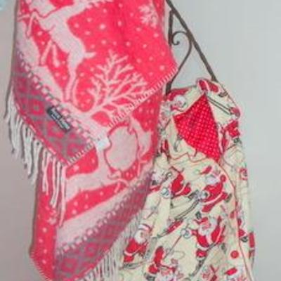 Lot 653 - Mixed Christmas Winter Themed Lot 