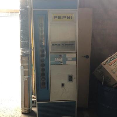 #65 - Working Vintage Pepsi Vending Machine