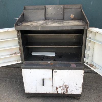 #66 - Autolite Workbench Garage Tool Storage