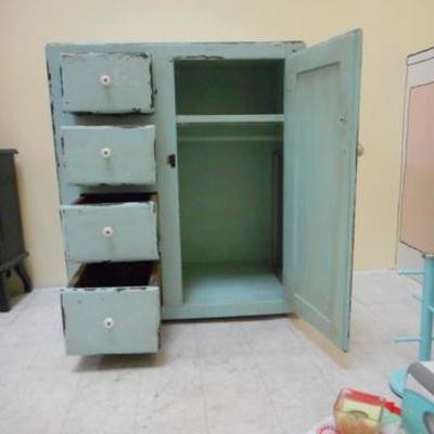 Lot 661 - Shabby Chic Cabinet w/ Drawers