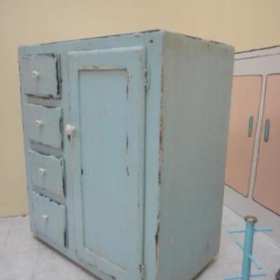 Lot 661 - Shabby Chic Cabinet w/ Drawers