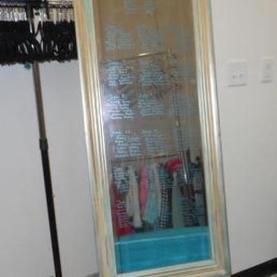 Lot 664 - Fabulous Shabby Chic Easel Floor Mirror
