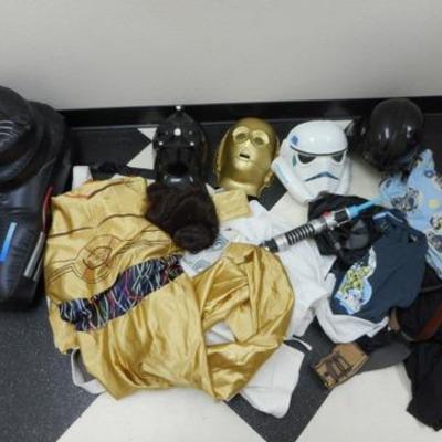 Lot 668 - Moccassin Boots & Costumes - Star Wars, Mary Poppins & Wizard of Oz