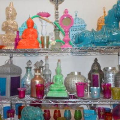 Lot 804 - Bakers Rack Full  "Arabian Nights" Themed Glassware & Decor