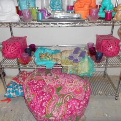 Lot 804 - Bakers Rack Full  "Arabian Nights" Themed Glassware & Decor