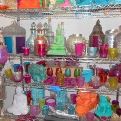 Lot 804 - Bakers Rack Full  "Arabian Nights" Themed Glassware & Decor