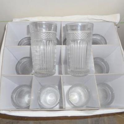 Lot 807 - 36 Glass Tumbler Glasses w/ Storage Cases