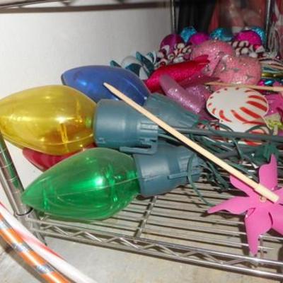 Lot 810 - Toyland Candy land Themed Decor w/ Bakers Rack