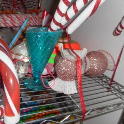 Lot 810 - Toyland Candy land Themed Decor w/ Bakers Rack