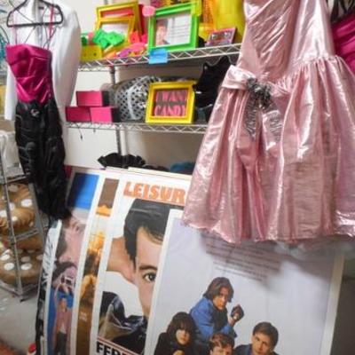Lot 815 - 80s Prom Theme / Karaoke Machine & Stainless Bakers Rack