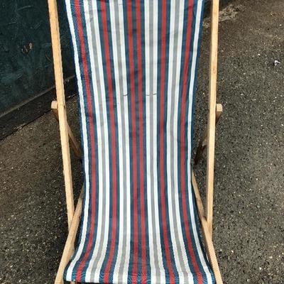 #16 - Vintage Folding Beach Chair 