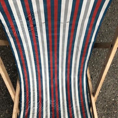 #16 - Vintage Folding Beach Chair 