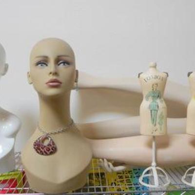 Lot 816 - Mannequin Grouping