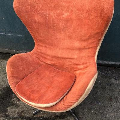 #21 - Vintage Arne Jacobsen Hand Painted Egg Chair Project and Paint 