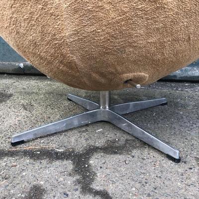 #21 - Vintage Arne Jacobsen Hand Painted Egg Chair Project and Paint 