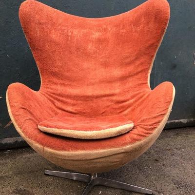 #21 - Vintage Arne Jacobsen Hand Painted Egg Chair Project and Paint 
