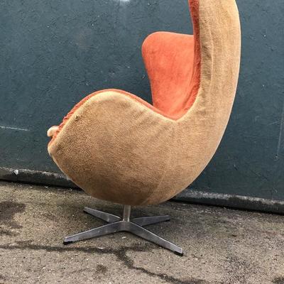 #21 - Vintage Arne Jacobsen Hand Painted Egg Chair Project and Paint 