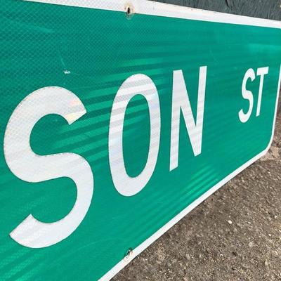 #18 - Large East Jefferson St Reflective Street Sign