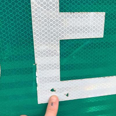 #18 - Large East Jefferson St Reflective Street Sign