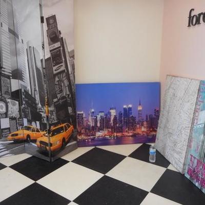 Lot 609 - "The City"  Canvas Wall Hanging & 3 Panel Screen