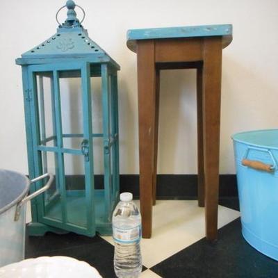 Lot 615 - 8 pcs /Metal wash bins, Wicker basket. +++