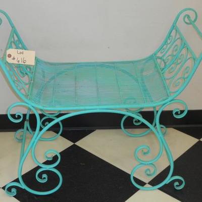 lOT 616 - Turquoise Painted Wire Garden Seat