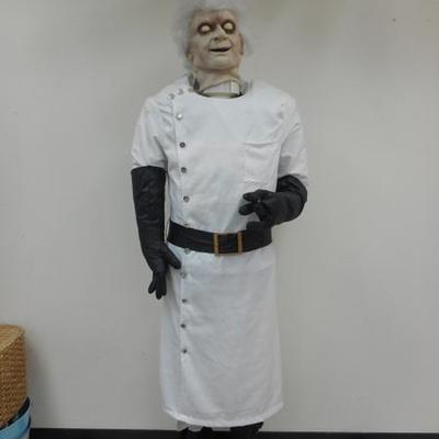 Lot 637 - Large 6' Battery Operated Scary Doctor/Halloween