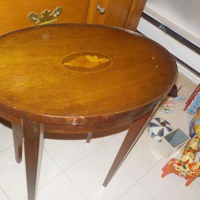 Baker Furniture Oval coffee table .