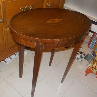 Baker Furniture Oval coffee table .