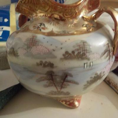 Nut Cracker piece and stunning oriental Vase.