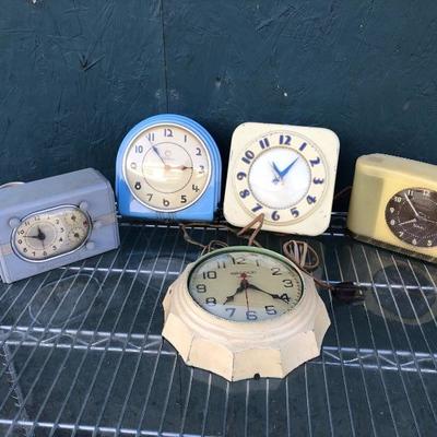#132 - Collection of 3 Vintage Wall Clocks and 2 Vintage Alarm Clocks